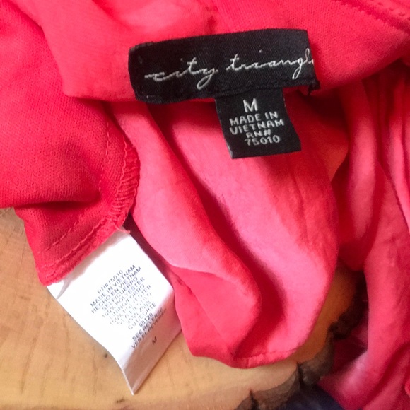 💚 3 for $15 💚 - City Triangles One Shoulder Dress, size M - Picture 6 of 8